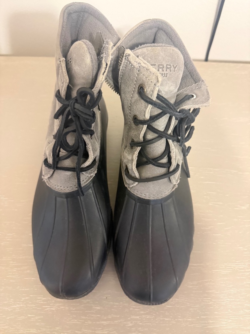 Sperry® (Women's SIZE 8.5) Saltwater Duck Boot in Grey
